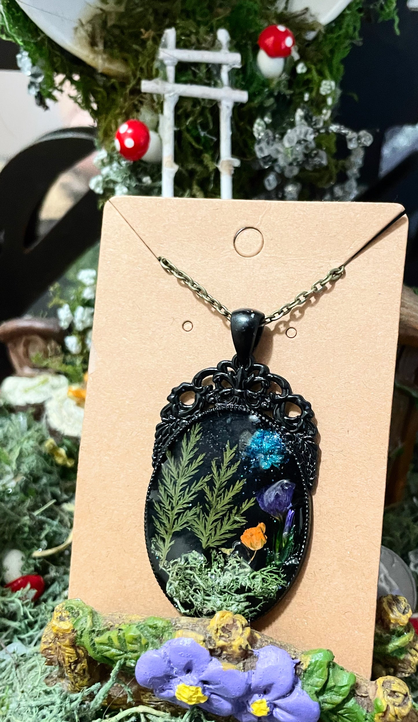 Fairytale Dried Flowers Resin Pendant Necklace